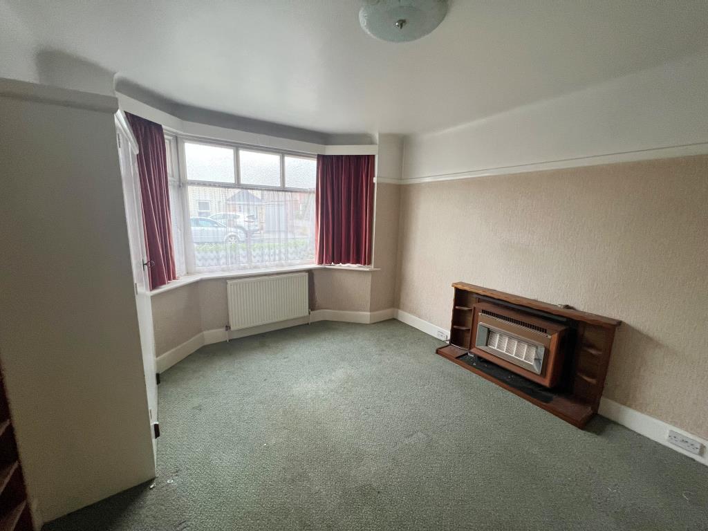 Lot: 77 - FREEHOLD DETACHED HOUSE FOR IMPROVEMENT -